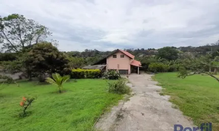 Chácara / sítio com 4 quartos à venda no Jardim Chácara Méa, Suzano  por R$ 600.000