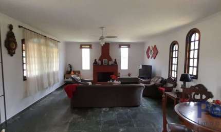 Chácara / sítio com 3 quartos à venda na Chácara Recreio Internacional, Suzano  por R$ 900.000