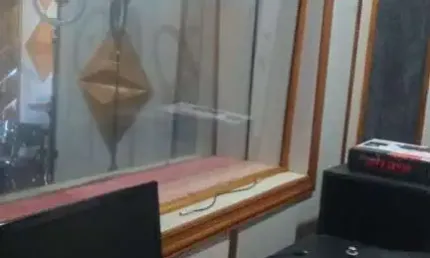 Sala comercial para alugar no Jardim Santa Helena, Suzano  por R$ 1.700