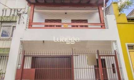 Casa para Venda - 440m², 3 dormitórios, sendo 2 suites, 2 vagas - Cidade Baixa