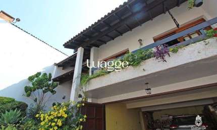 Casa para Venda - 326m², 3 dormitórios, sendo 3 suites, 4 vagas - Glória