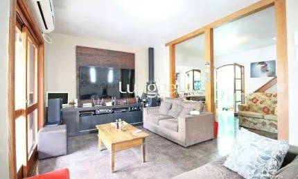 Casa para Venda - 151.36m², 3 dormitórios, sendo 1 suites, 2 vagas - Partenon