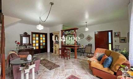 Casa com 3 dormitórios no bairro Jardim Itu, Porto Alegre