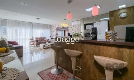 Apartamento com 3 quartos à venda na Rua Coronel Aristides, 52, Camaquã, Porto Alegre