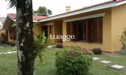 Casa para Venda - 416m², 4 dormitórios, sendo 2 suites, 5 vagas - Vila Assunção