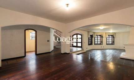 Casa para Venda - 430m², 4 dormitórios, sendo 1 suites, 5 vagas - Cristal