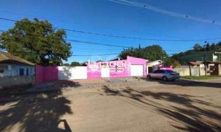 Casa em Porto Alegre, no bairro Belém Novo, com 5 dormitório(s), e 5 banheiros, à venda.