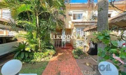 Casa Condominio em Porto Alegre, no bairro Tristeza, com 3 dormitório(s), e 3 banheiros, à venda.