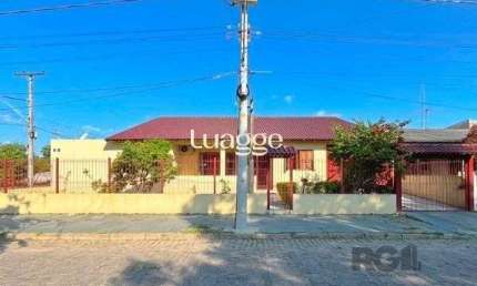 Casa com 4 quartos à venda na Rua Wenceslau Fontoura, 4798, Restinga, Porto Alegre