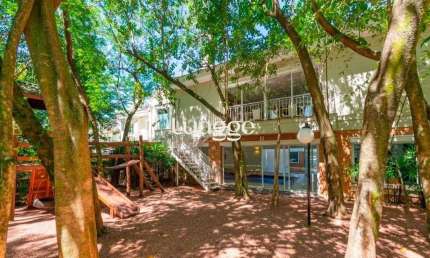 Casa para comprar Com 4 dormitórios , 431 m²- Três Figueiras - Porto Alegre/RS