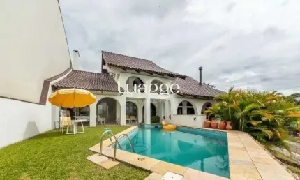 Casa para Venda - 456m², 3 dormitórios, sendo 2 suites, 2 vagas - Vila Assunção