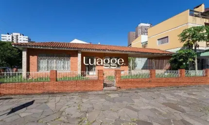 Casa para Venda - 522.36m², 4 dormitórios, 3 vagas - Menino Deus