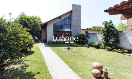 Casa para Venda - 250m², 3 dormitórios, sendo 2 suites, 3 vagas - Ponta Grossa
