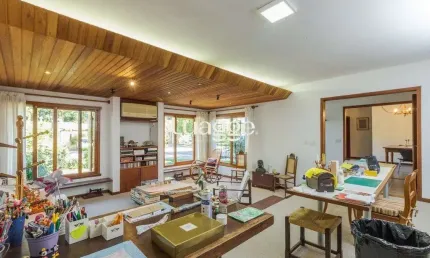 Casa em condomínio para venda com 3 dormitórios, sendo 1 suites e 5 vagas no bairro pedra redonda