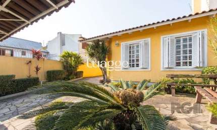 Casa para Locação/Aluguel - 285m², 4 dormitórios, sendo 2 suites, 2 vagas - Ipanema