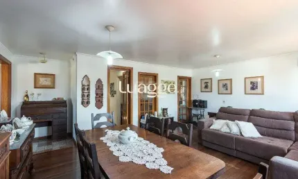 Casa para Venda - 320m², 5 dormitórios, sendo 2 suites, 3 vagas - Tristeza