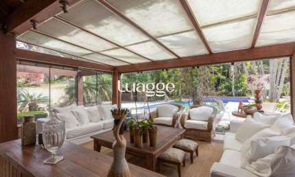 Casa para Venda - 800m², 3 dormitórios, sendo 3 suites, 4 vagas - Vila Assunção