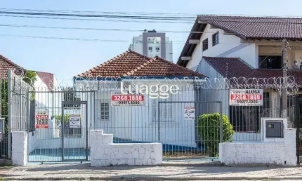 Casa para Venda - 180.2m², 3 dormitórios, 3 vagas - Medianeira