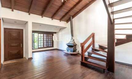 Casa para Venda - 280m², 3 dormitórios, sendo 1 suites, 2 vagas - Espirito Santo