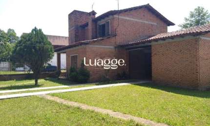 Casa para Venda com 2 dormitórios e 3 vagas no bairro Belém Novo