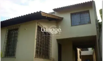 Casa para Venda - 240m², 4 dormitórios, sendo 1 suites, 4 vagas - Nonoai