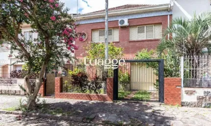 Casa para Venda - 118m², 2 dormitórios, 2 vagas - Medianeira