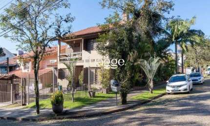 Casa com piscina para Venda , 4 dormitórios, sendo 1 suites, 3 vagas