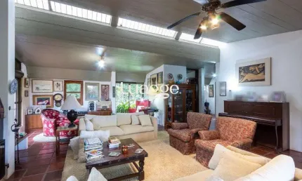 Casa para Venda - 600m², 3 dormitórios, sendo 1 suites, 8 vagas - Vila Assunção