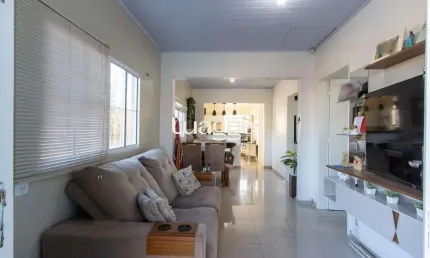 Casa para Venda - 134.06m², 3 dormitórios, 5 vagas - Vila Nova