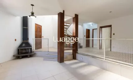 Casa para venda - 253.35m², 3 dormitórios, sendo 1 suites, 4 vagas - serraria