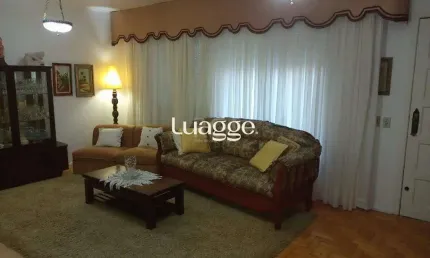 Casa para Venda - 220m², 3 dormitórios, sendo 1 suites, 1 vaga - Camaquã
