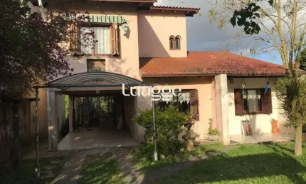 Casa para Venda - 347m², 5 dormitórios, sendo 2 suites, 2 vagas - Tristeza