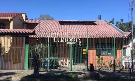 Casa com 3 quartos à venda na Rua Doutor Egydio Michaelsen, 456, Cavalhada, Porto Alegre