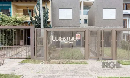 Casa com 3 quartos à venda na Rua Claudio da Silva Pinto, 405, Espírito Santo, Porto Alegre