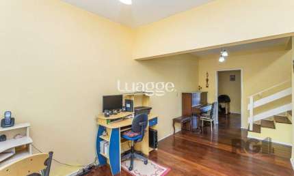 Casa com 3 quartos à venda na Rua Santiago Dantas, 413, Cascata, Porto Alegre