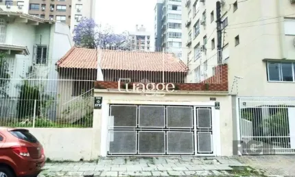 Casa com 3 quartos à venda na Rua Luiz Cosme, 158, Passo da Areia, Porto Alegre