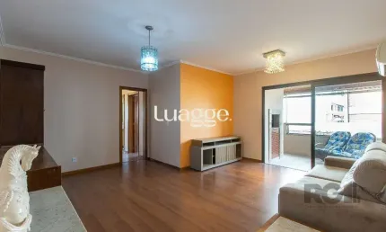 Apartamento 3 quartos, 1 suite, dependência, sacada com churrasqueira, 2 vagas - Bairro Menino Deus