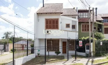 Casa com 3 quartos à venda na Rua Mário Assumpção, 187, Serraria, Porto Alegre