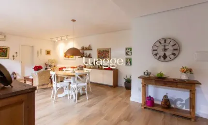 Casa térrea, 3 quartos, edícula, com 2 suites, pátio - Bairro Guarujá