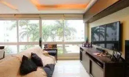 Vende apartamento no Bairro Passo da Areia - Porto Alegre