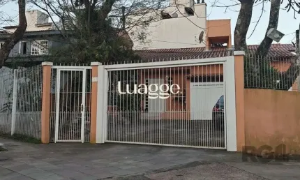Casa com 4 quartos à venda na Rua Tupã, 211, Vila Assunção, Porto Alegre