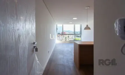 Apartamento em Porto Alegre no Bairro Petrópolis, de 2 quartos, semi mobiliado.