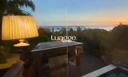 Casa com 4 quartos à venda na Rua Bororó, 251, Vila Assunção, Porto Alegre