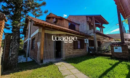 Casa com 5 quartos à venda na Rua Baldoino Bottini, 312, Hípica, Porto Alegre