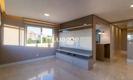 Excelente apartamento de 3 quartos, 1 suíte e 2 vagas de garagem cobertas.