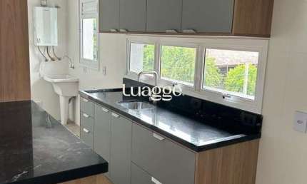 Excelente apartamento de 3 dormitórios, todos suítes, com 100m² de área privativa no bairro Jardim Europa, em Porto Alegre disponível para locação.