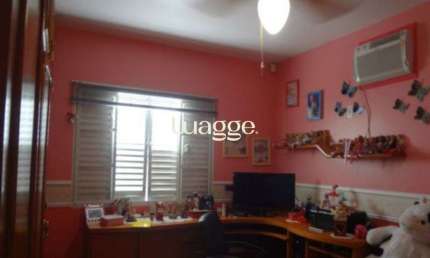 Casa com 3 quartos à venda na Rua Doutor Raul Moreira, 846, Cristal, Porto Alegre