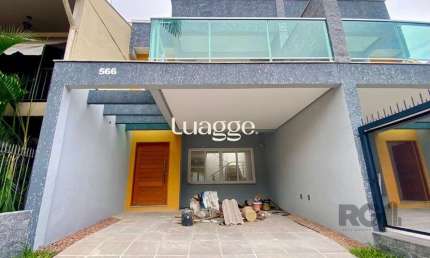 Casa com 3 quartos à venda na Avenida José Gertum, 566, Chácara das Pedras, Porto Alegre