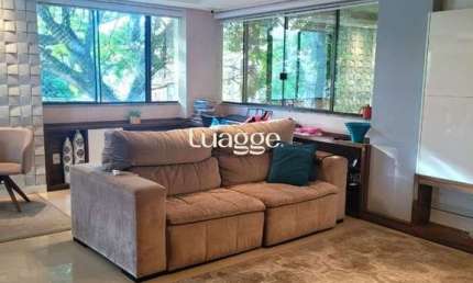 Apartamento com 4 dormitórios e 3 vagas de garagem no Bairro Petrópolis
