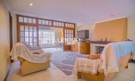 Casa para Venda - 309m², 3 dormitórios, sendo 1 suites, 3 vagas - Medianeira
